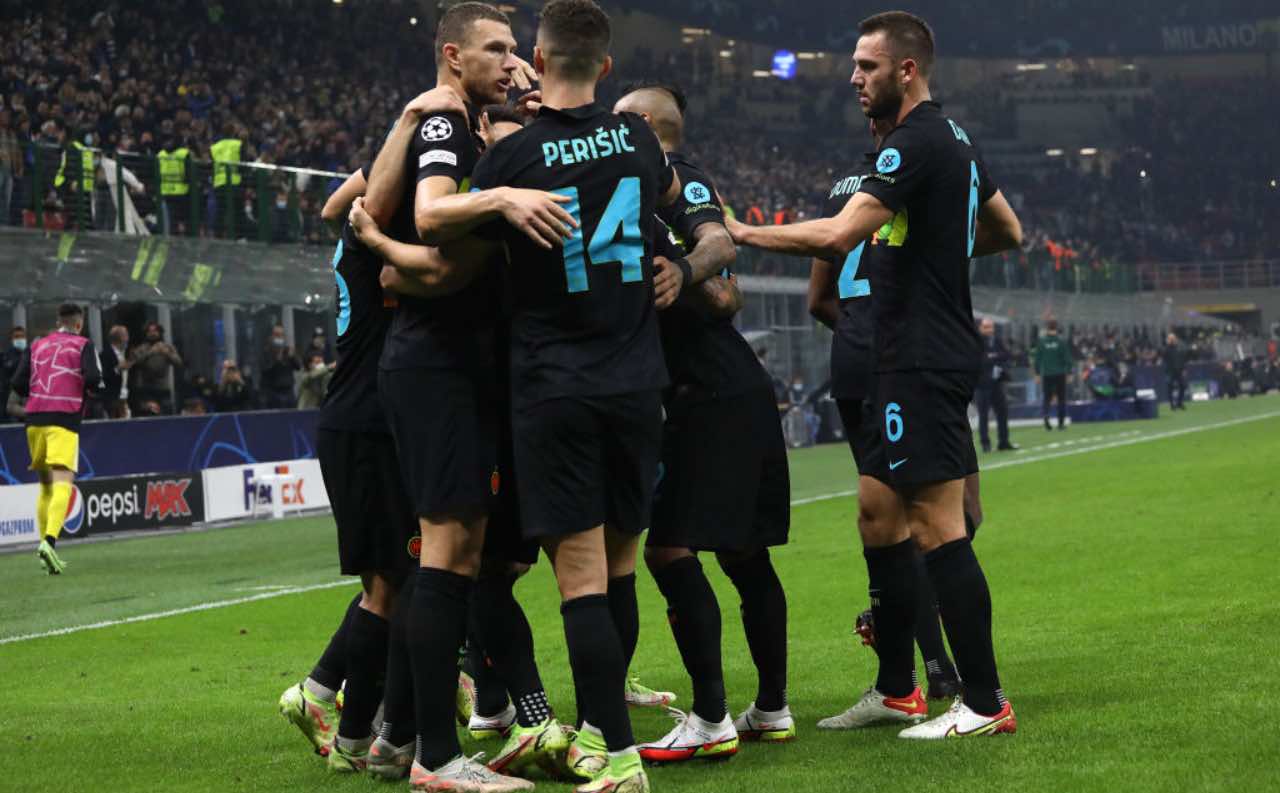 L'Inter festeggia il trionfo sullo Sheriff