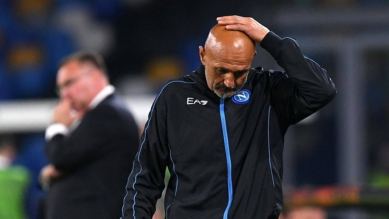 Spalletti con le mani in testa