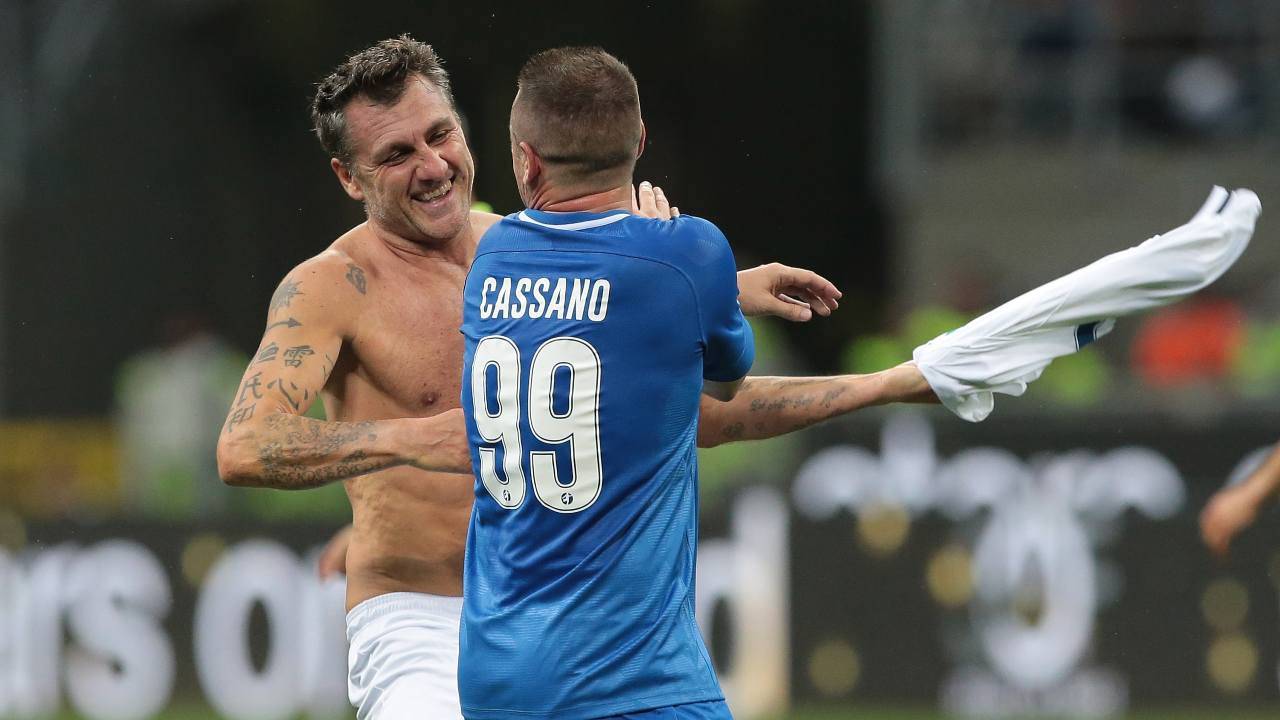 Vieri e Cassano scherzano