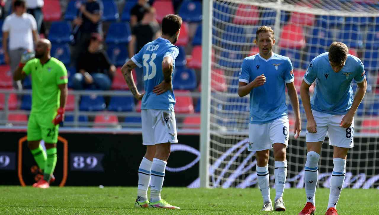 La Lazio sconsolata a Bologna per il gol subito