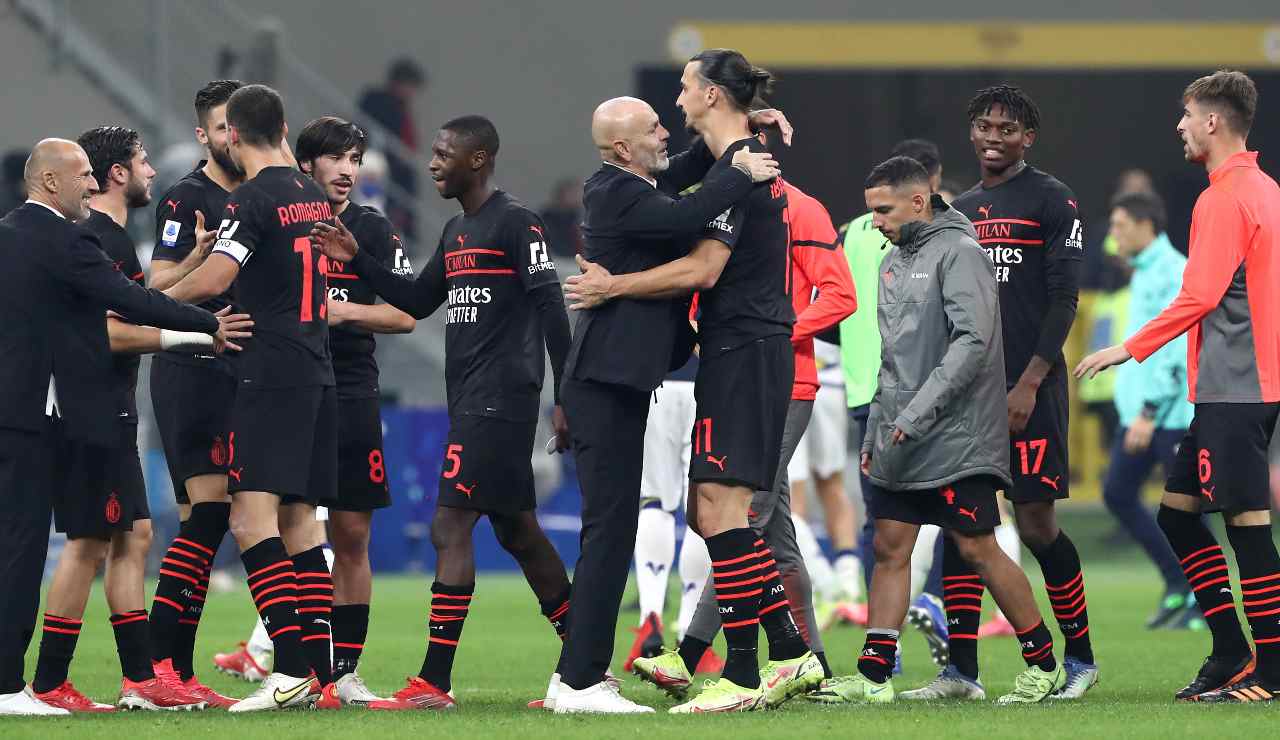 Pioli e Ibrahimovic si abbracciano