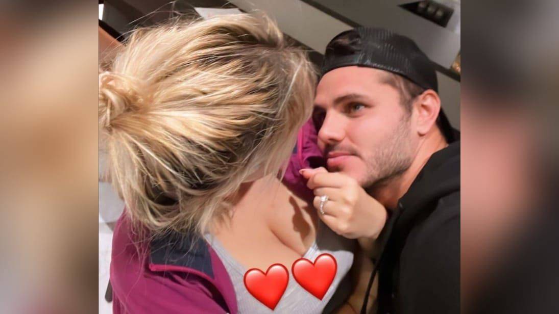 Wanda Nara e Icardi si abbracciano