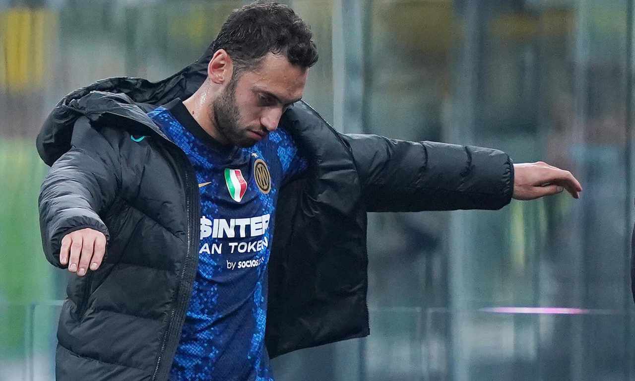 Calhanoglu sconsolato 