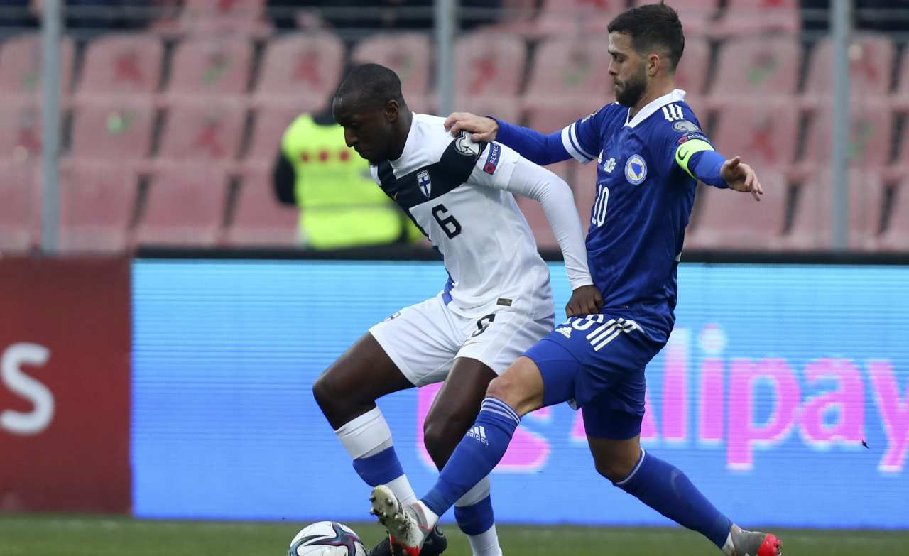 Pjanic con la maglia della Bosnia 