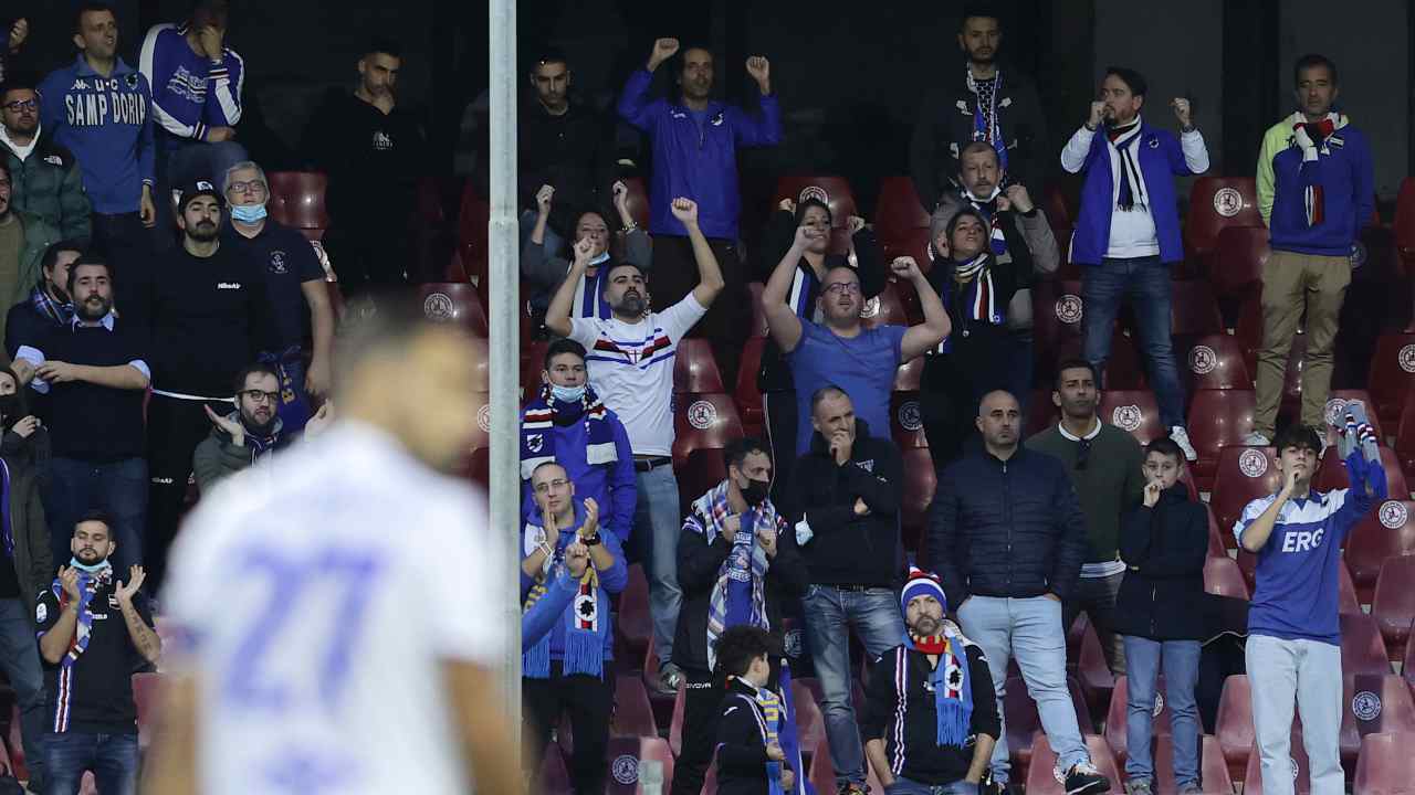 Tifosi sugli spalti Sampdoria 