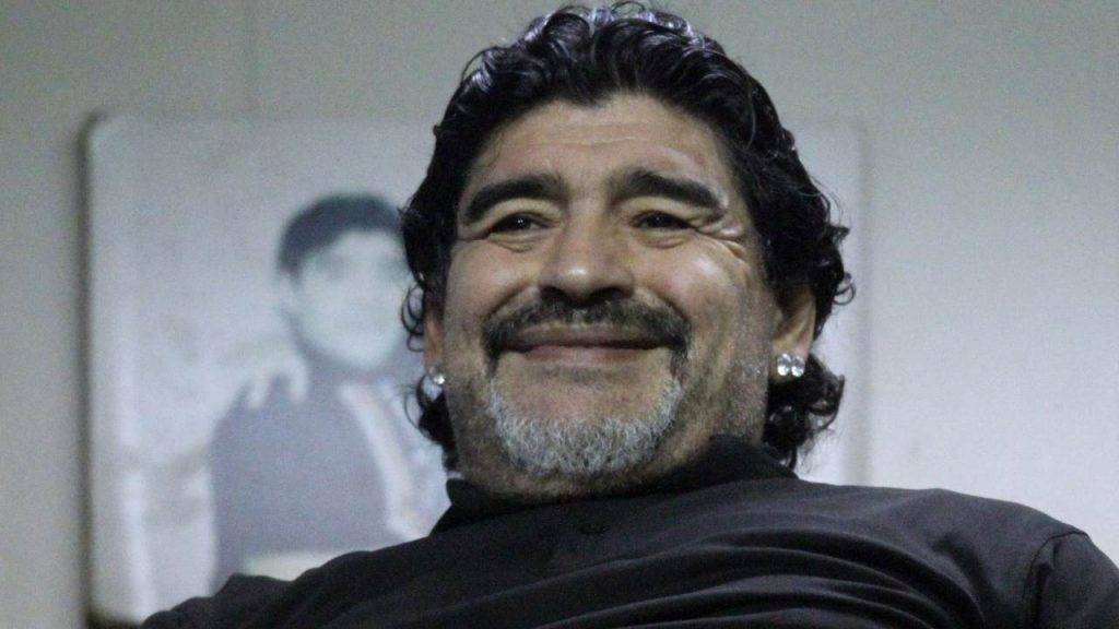Diego Armando Maradona sorridente