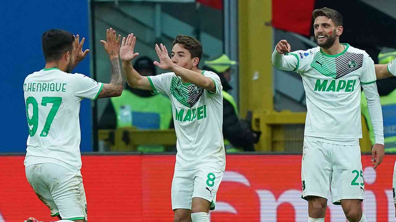 Il Sassuolo festeggia dopo un gol