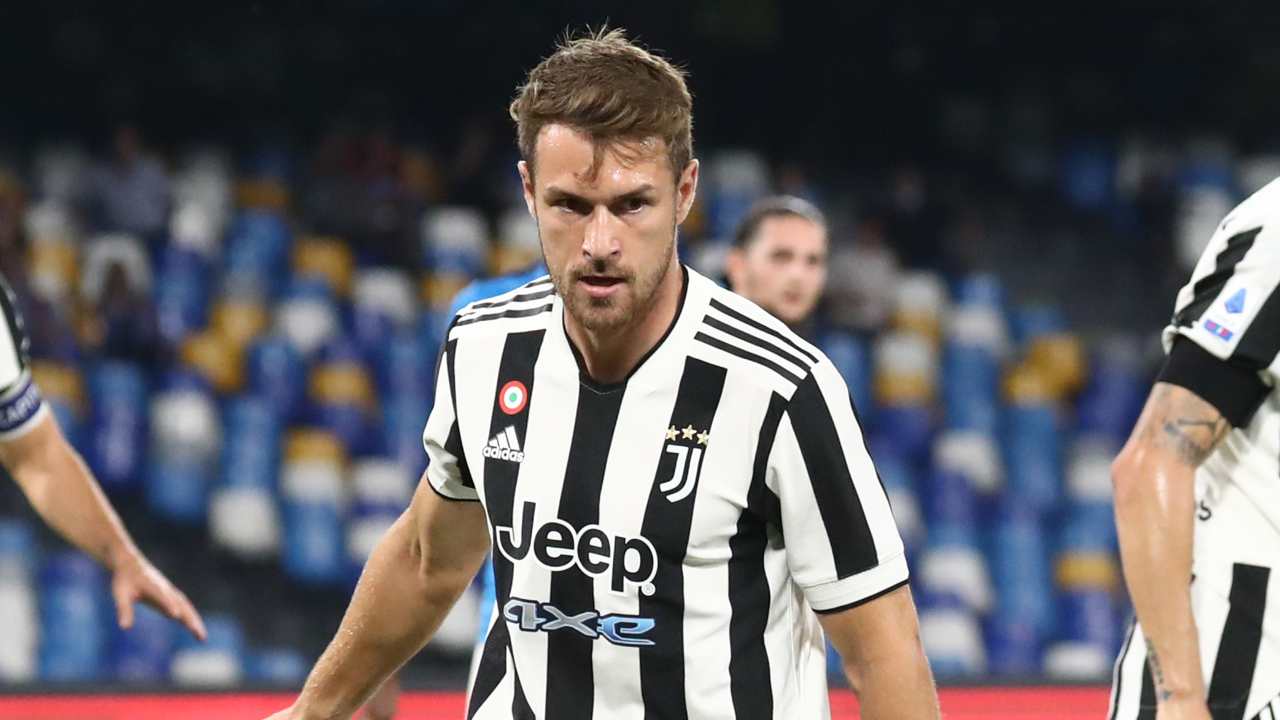 Ramsey guarda verso il basso Juve