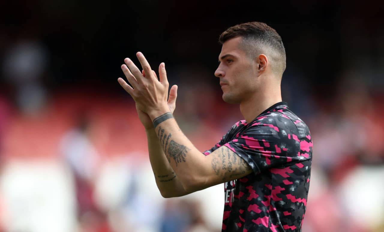 Arsenal, Xhaka applaude 