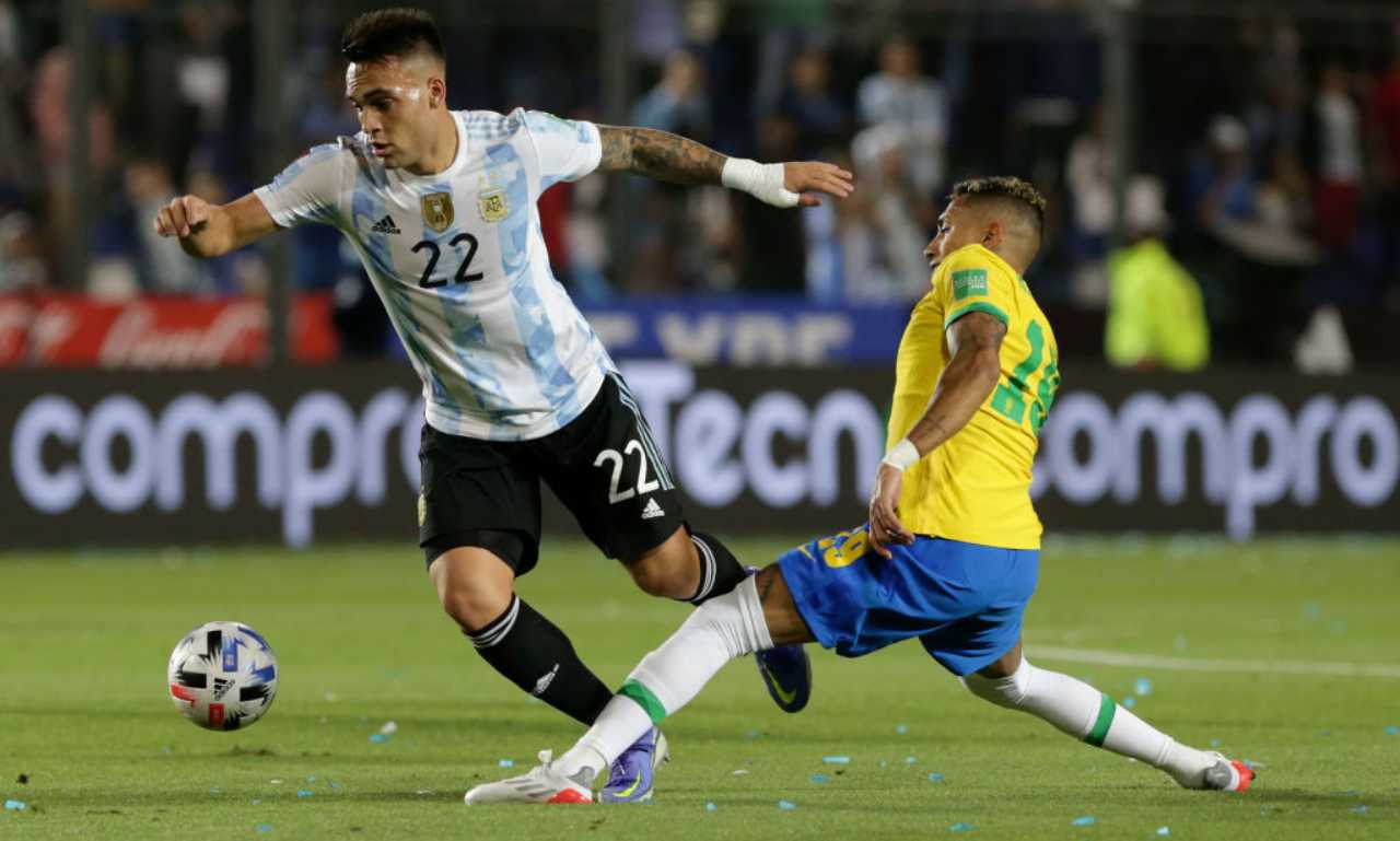 Lautaro Martinez contro il Brasile