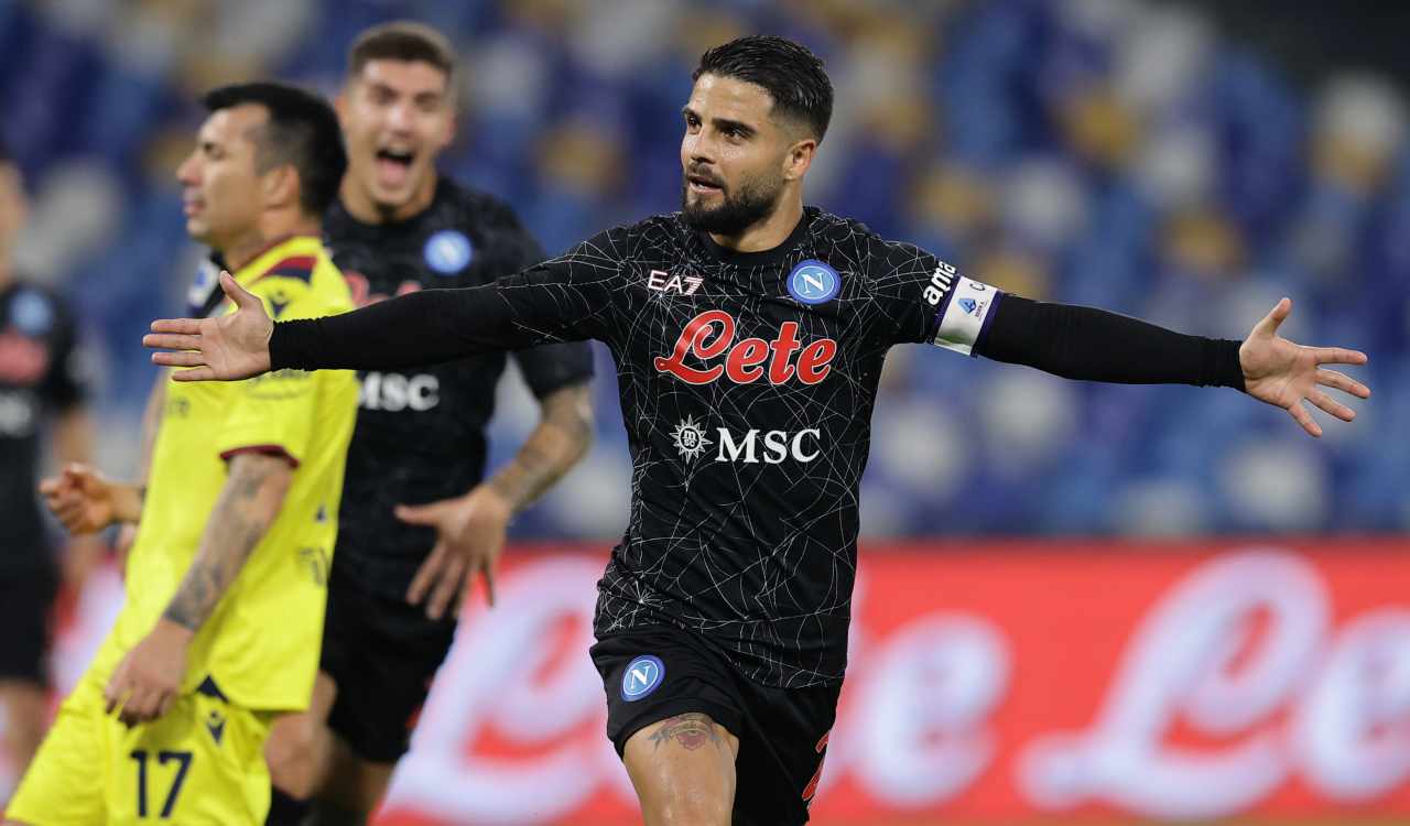 Insigne esulta