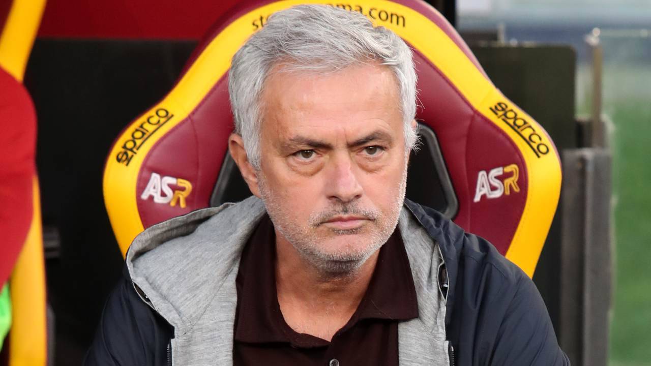 Roma-Bodo Glimt, Mourinho in panchina