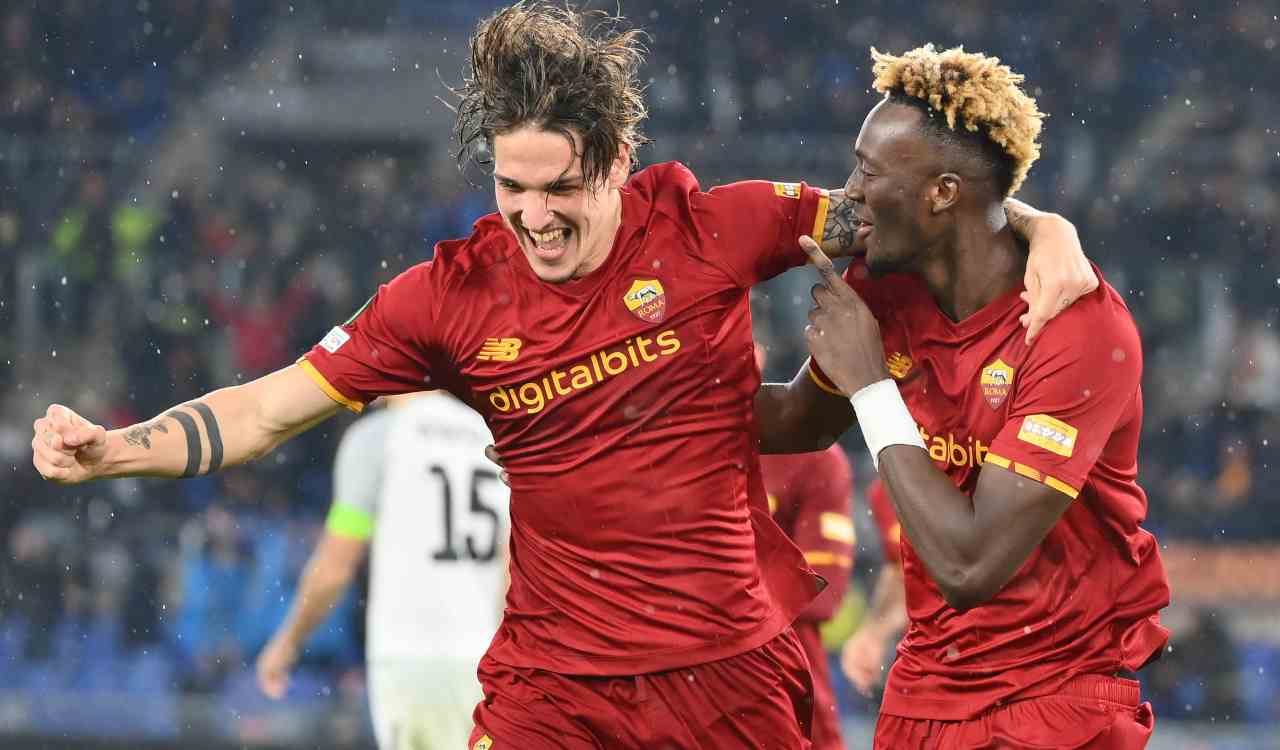 Zaniolo esulta con Abraham