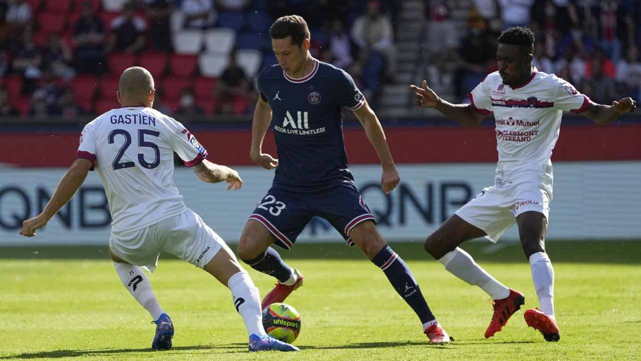 Julian Draxler in azione 