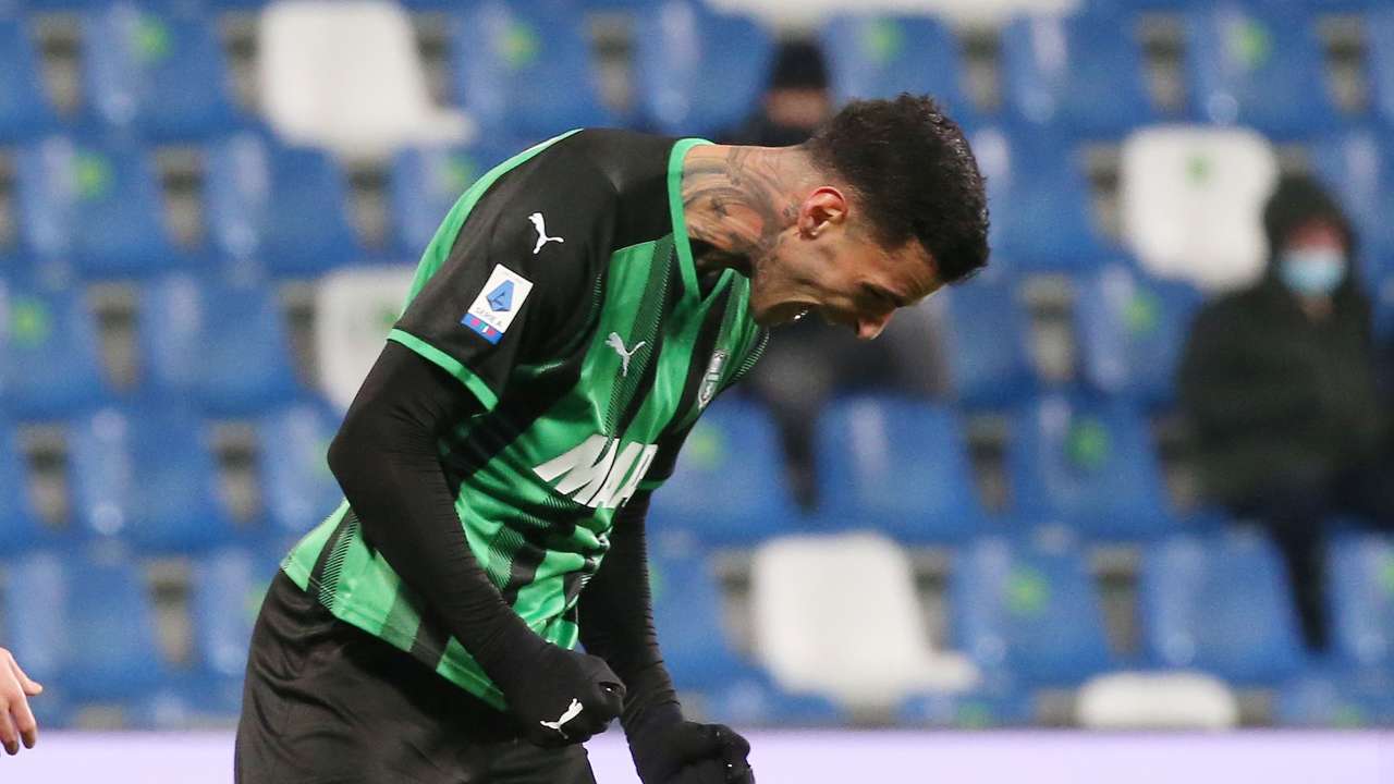 Scamacca esulta dopo il gol Sassuolo