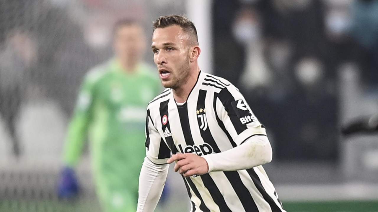 Arthur corre Juve