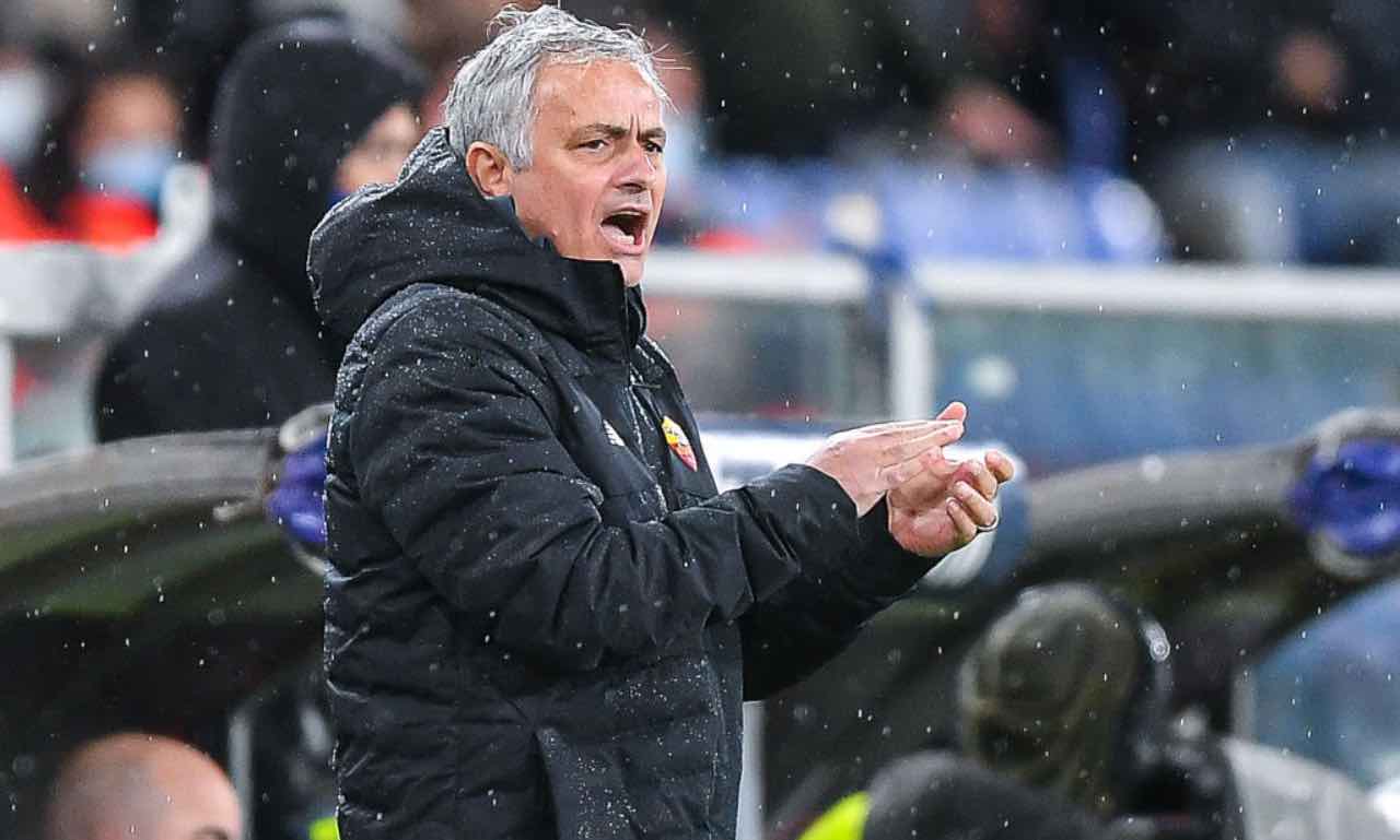 Mourinho in Genoa-Roma