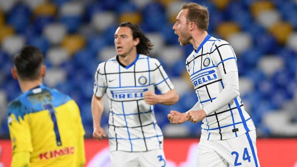 Eriksen in campo esulta