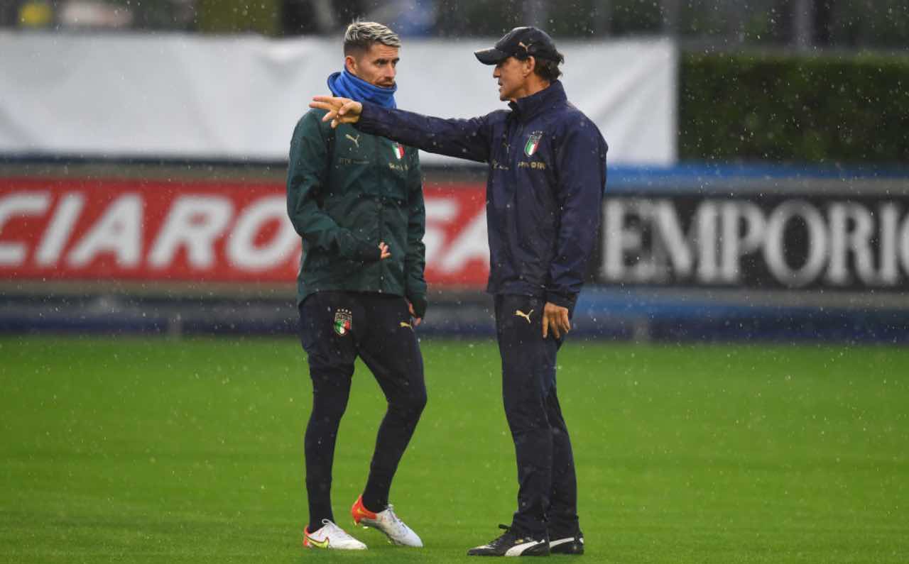 Italia, Mancini dà indicazioni a Jorginho