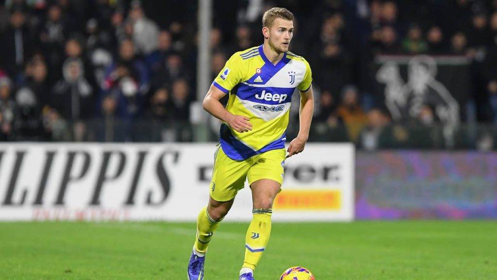 De Ligt in campo