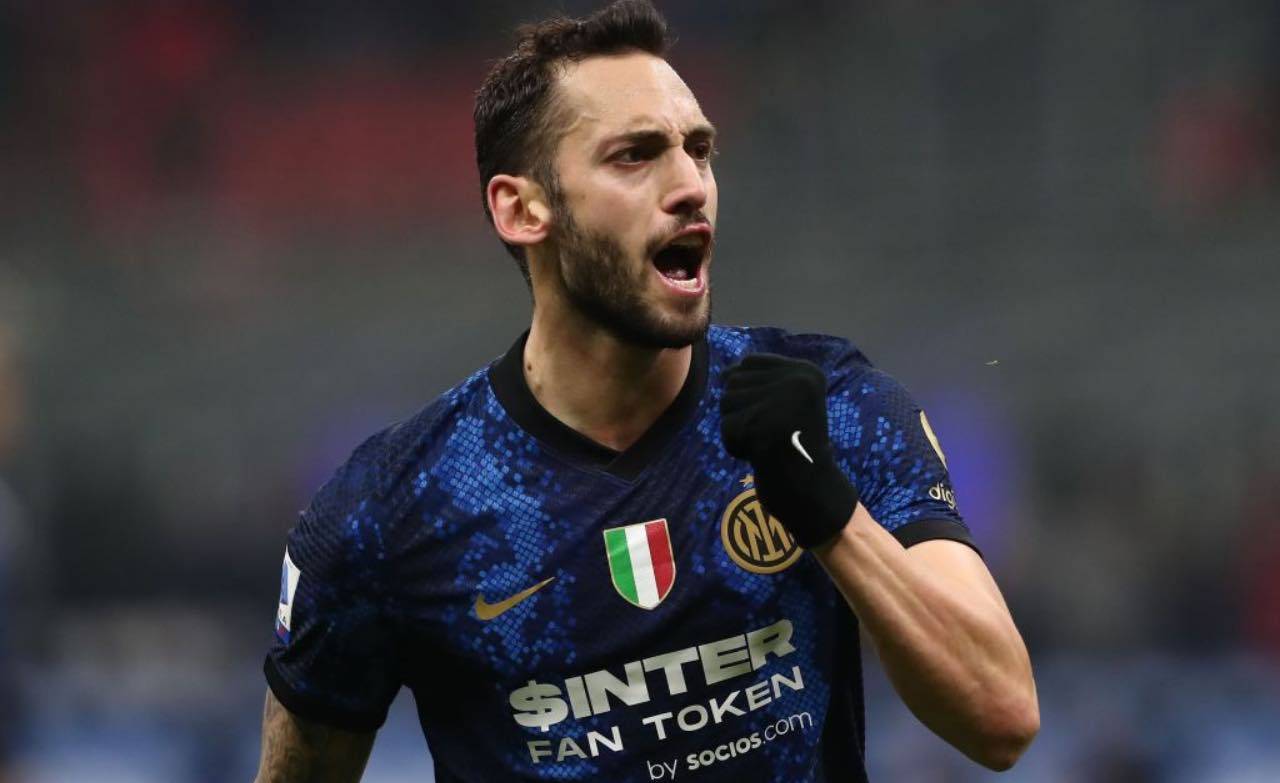 Calhanoglu in Inter-Cagliari