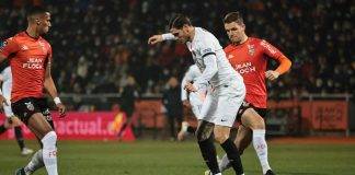 Mauro Icardi in azione contro il Lorient