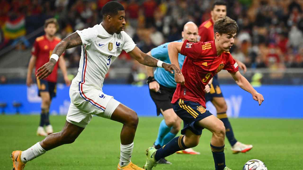 Kimpembe all'inseguimento di Gavi