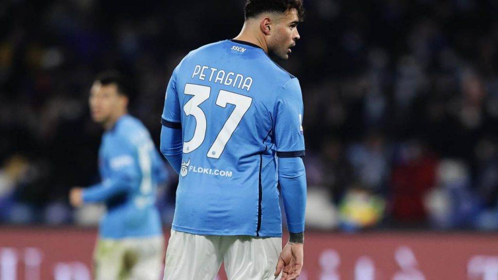 Andrea Petagna con la maglia del Napoli