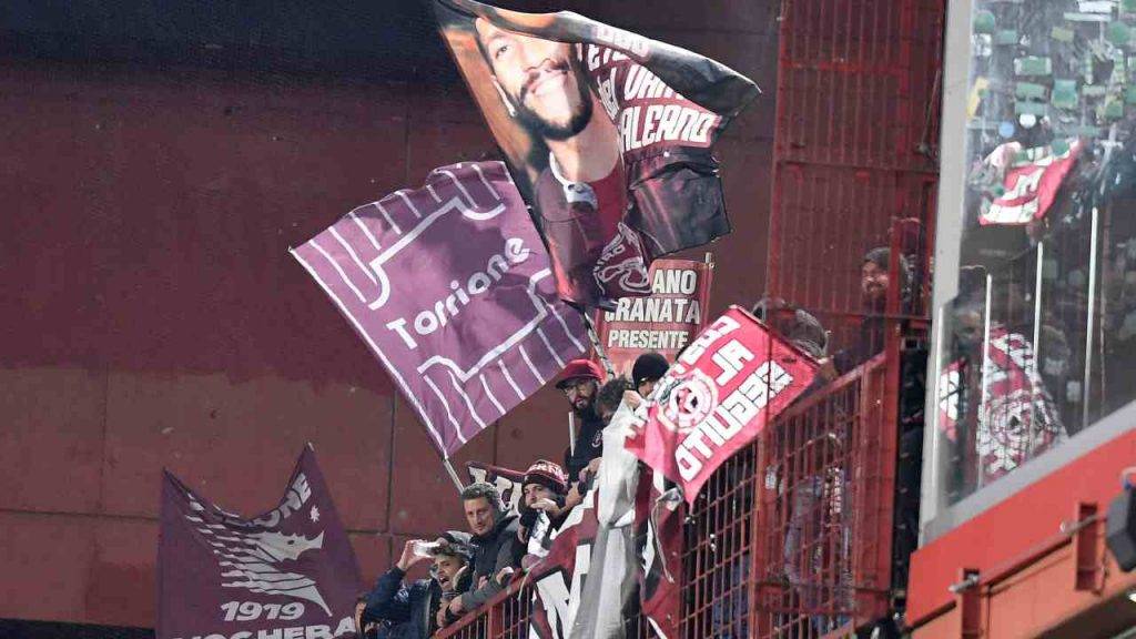 Salernitana fans in Genoa