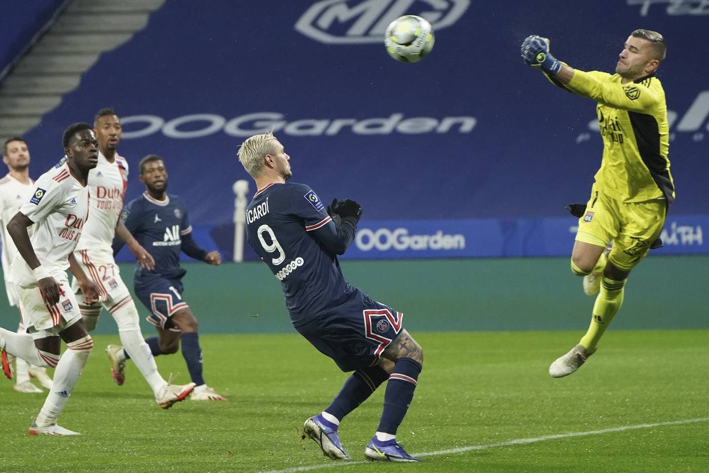 Icardi in azione con la maglia del PSG