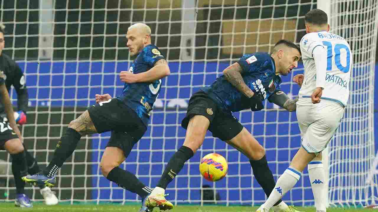 Bajrami calcia in porta e segna contro l’Inter 