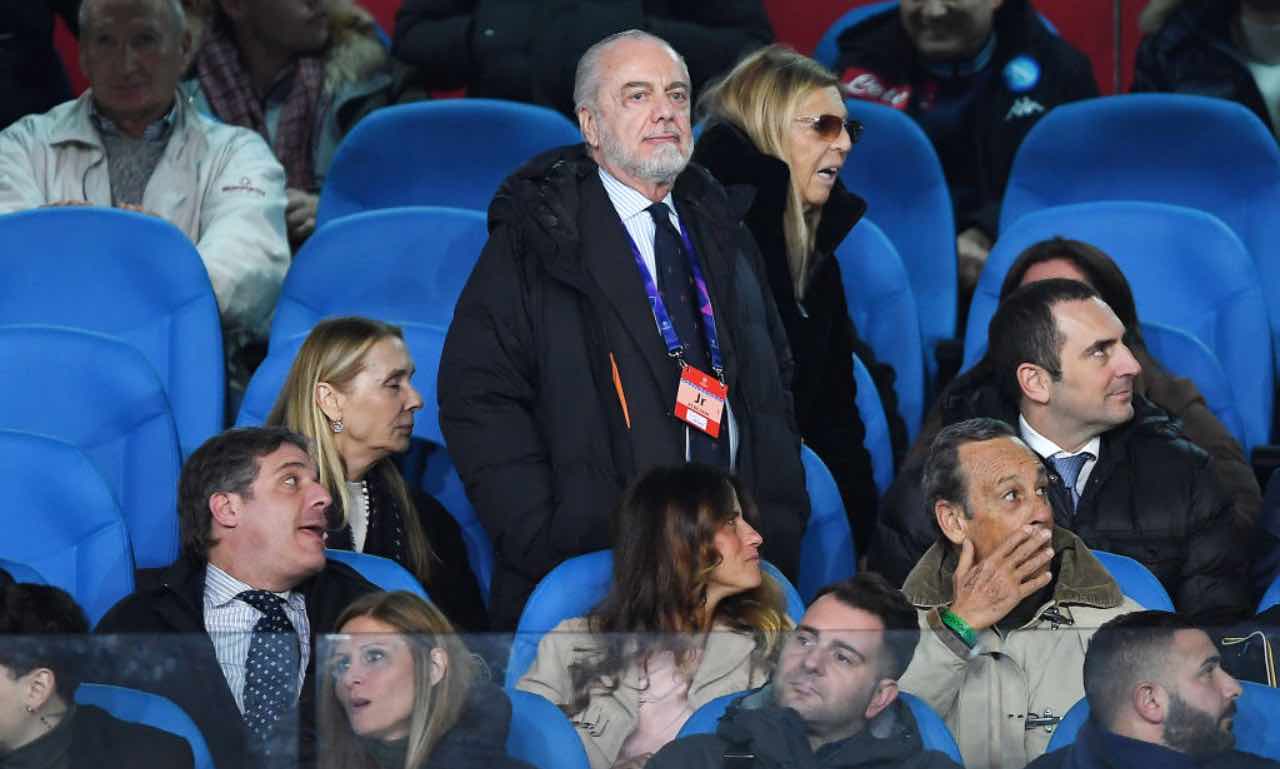 De Laurentiis sugli spalti del Maradona di Napoli 