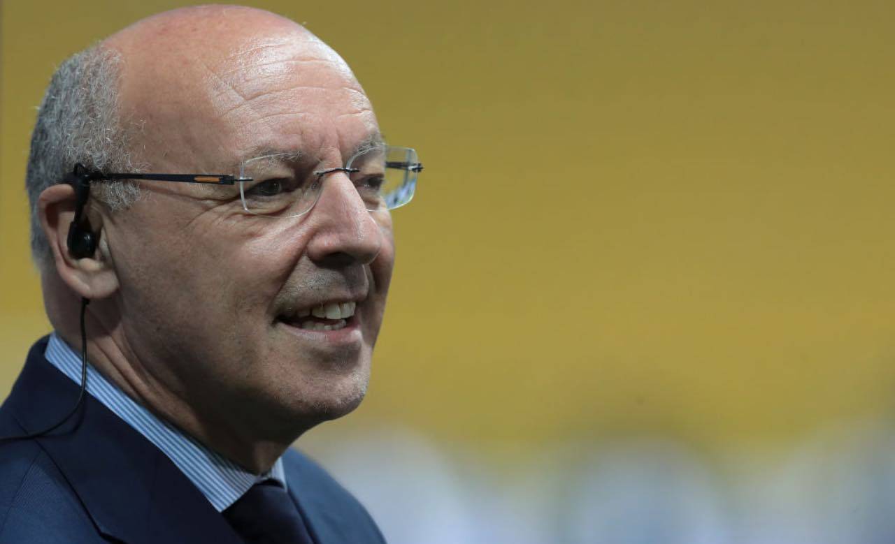 Beppe Marotta sorridente