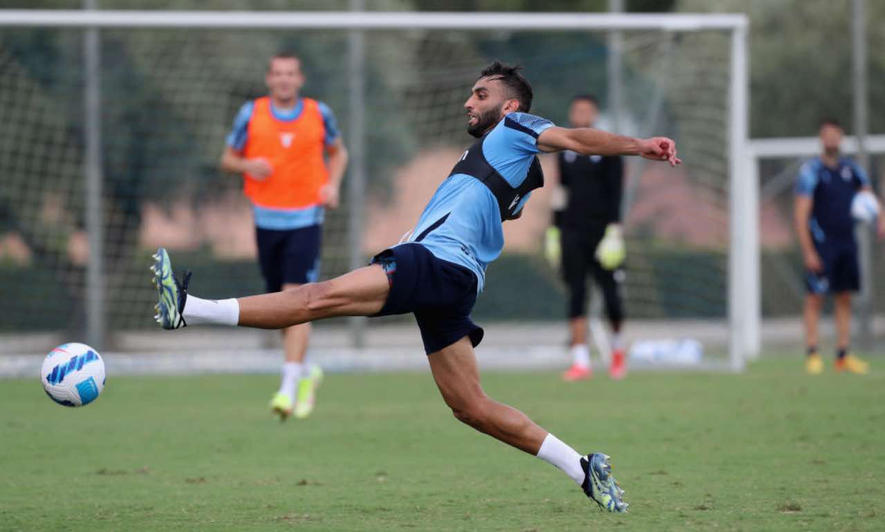 Fares durante un allenamento con la Lazio