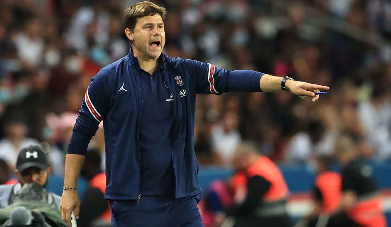 Pochettino dà indicazioni ai suoi 