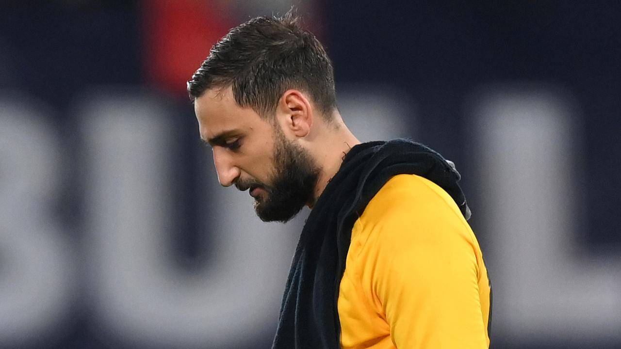 Gianluigi Donnarumma affranto