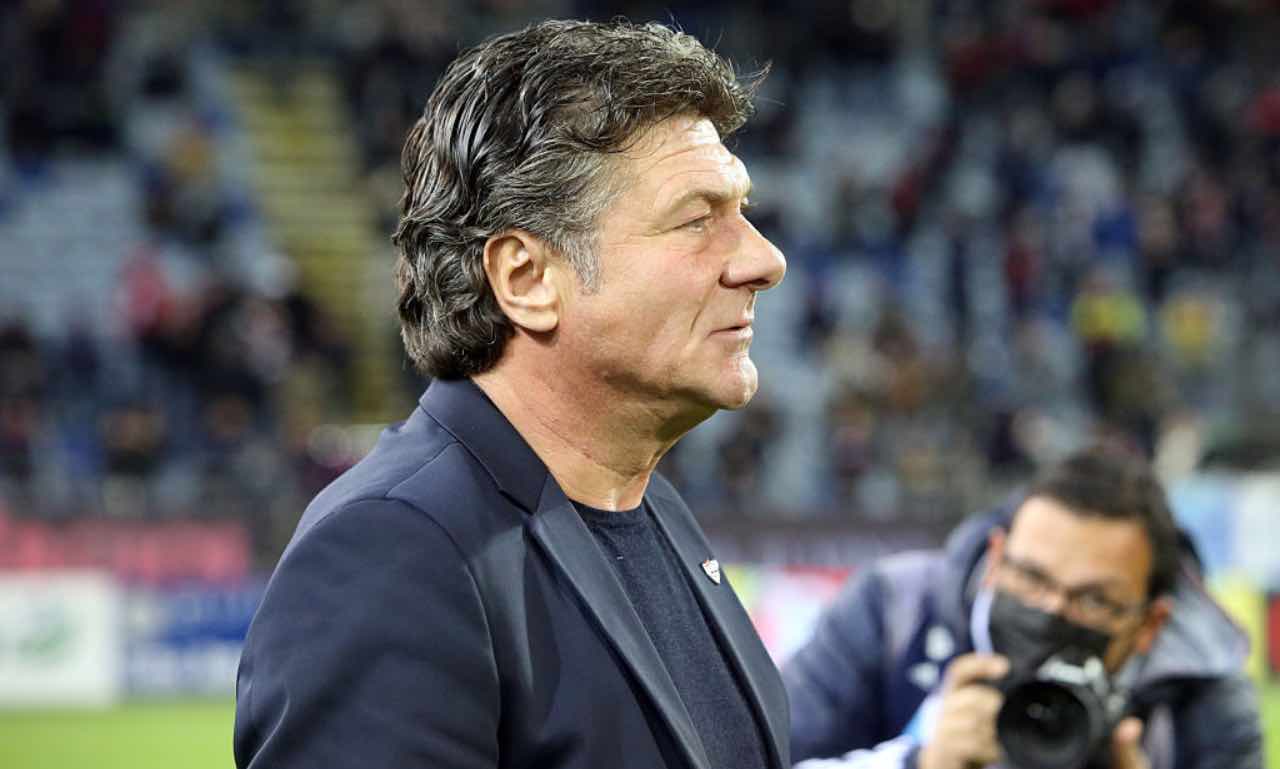 Walter Mazzarri pensieroso 