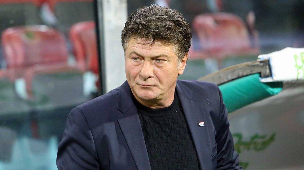 Mazzarri del Cagliari riflette