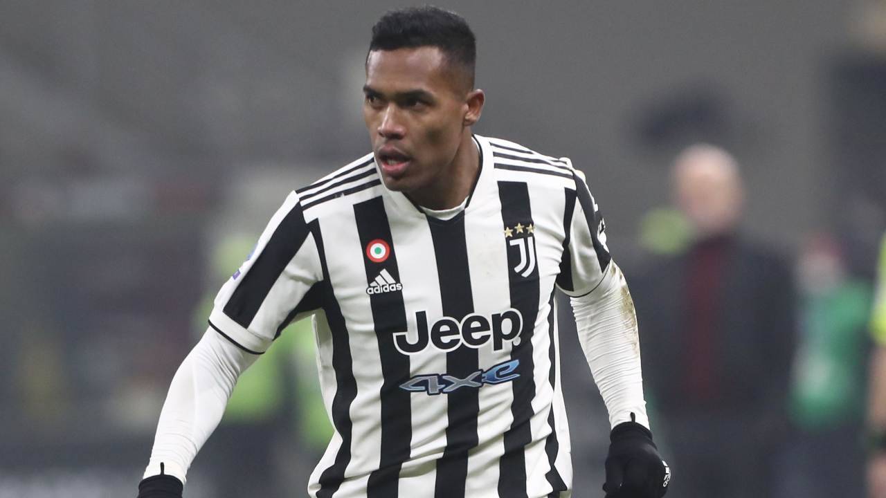 Alex Sandro in azione