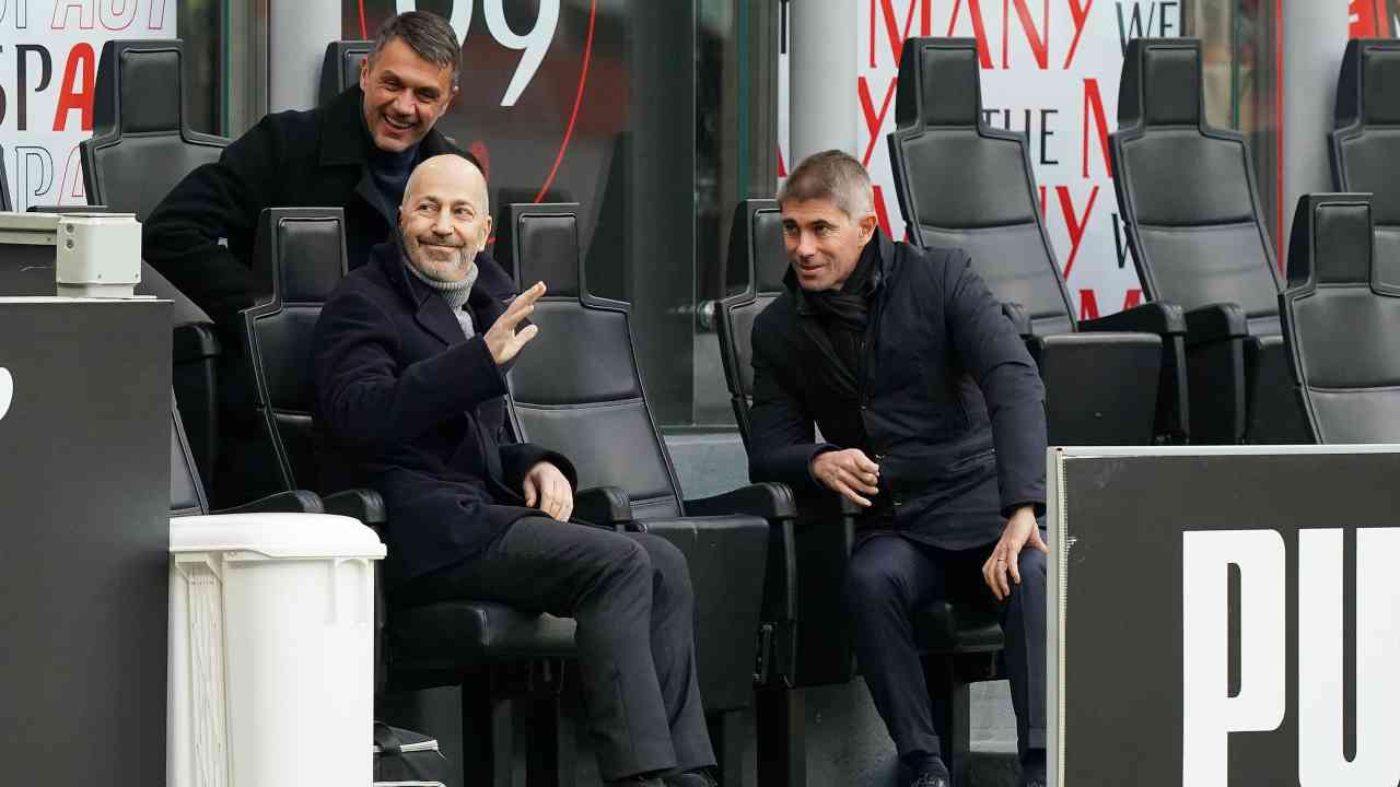 Maldini, Gazidis e Massara sorridenti