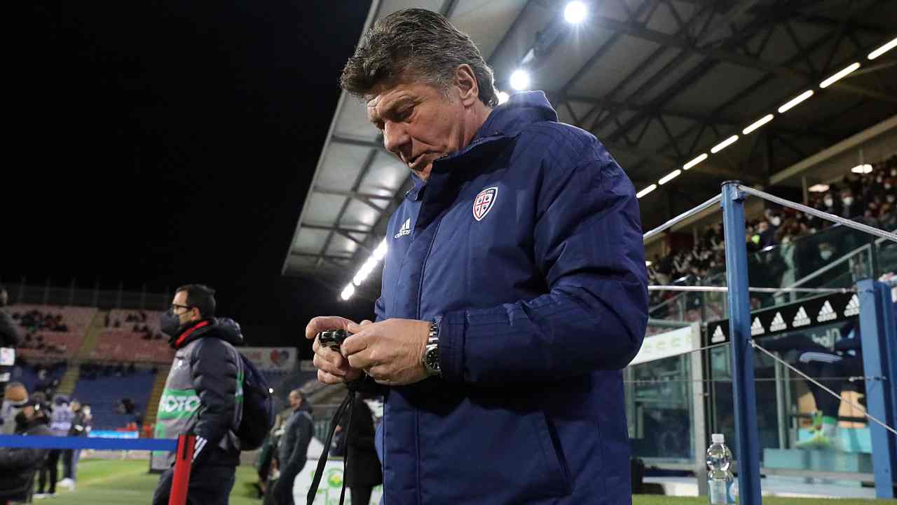 Mazzarri pensieroso