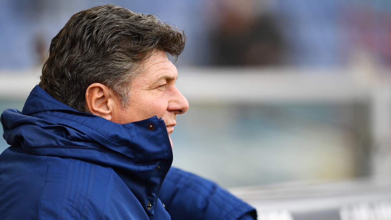 Mazzarri pensieroso