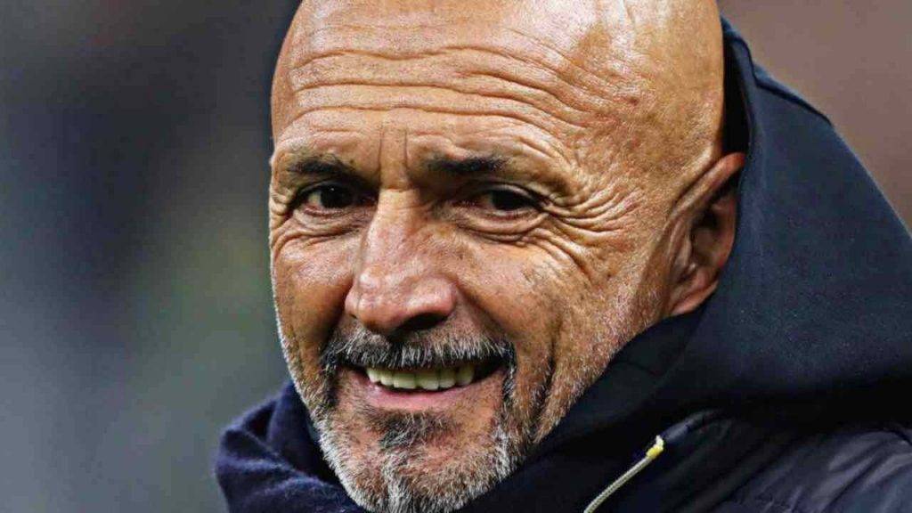 Il tecnico del Napoli Spalletti sorride