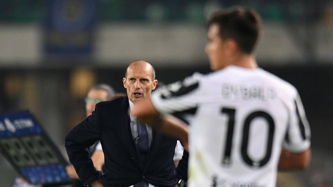 Allegri durante il match contro il Verona