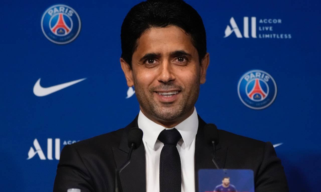 PSG, Al Khelaifi sorride in conferenza stampa