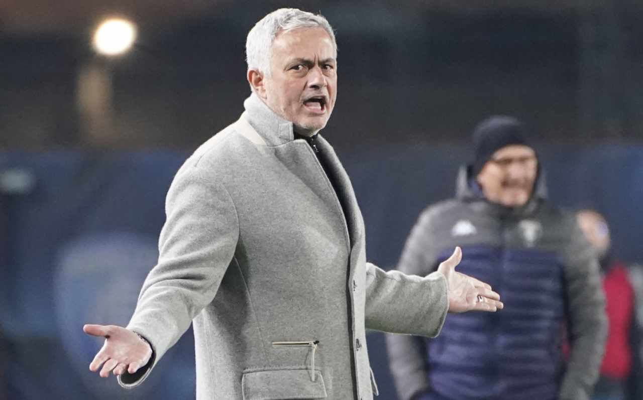 Mourinho si dispera 