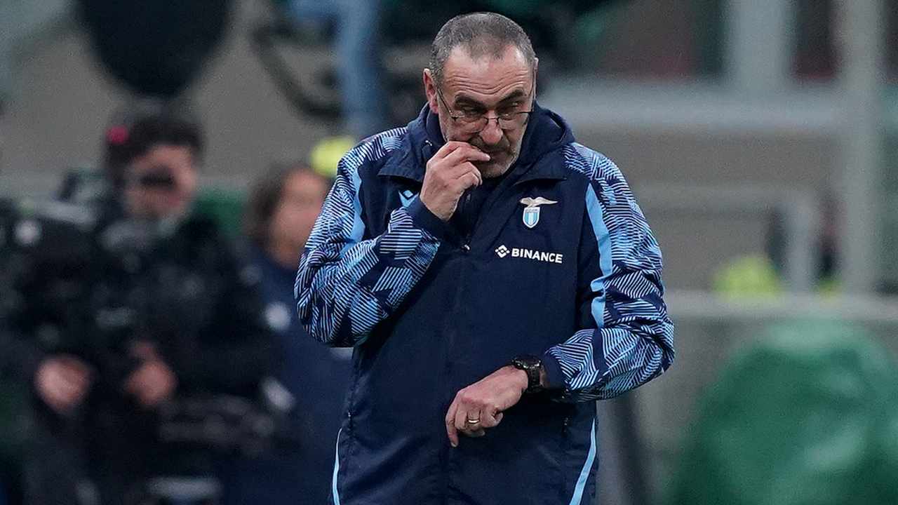 Maurizio Sarri pensieroso