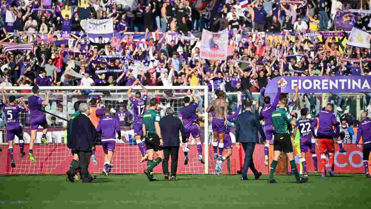 Fiorentina in festa dopo la vittoria 