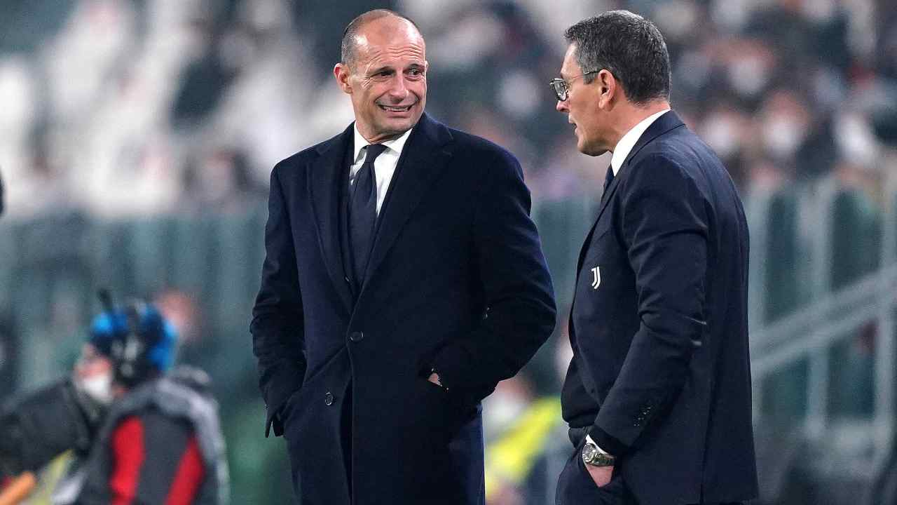 Allegri digrigna i denti