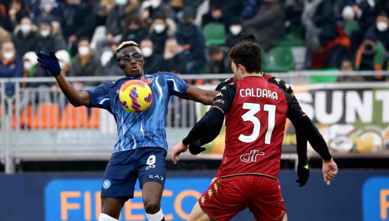 Osimhen e Caldara in Venezia-Napoli